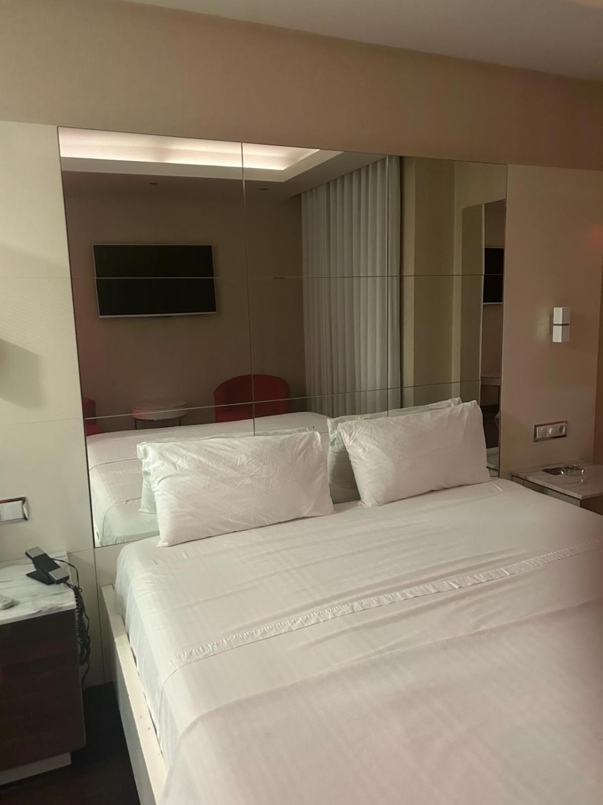 Motel Flamingo Perafita Kültér fotó